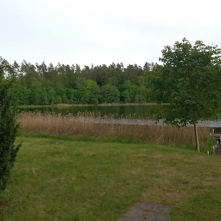 Дом отдыха Caly Dom Bezposrednio Nad Jeziorem Dluzki