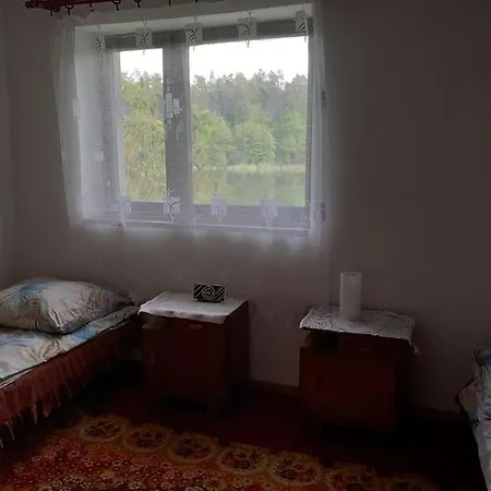 Semesterbostad Caly Dom Bezposrednio Nad Jeziorem *